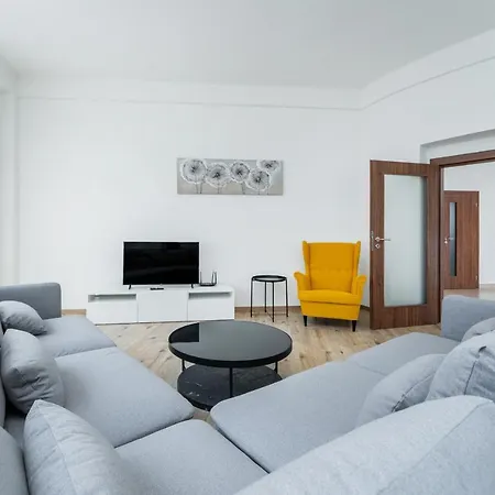 Riegrovo Namesti Apartment